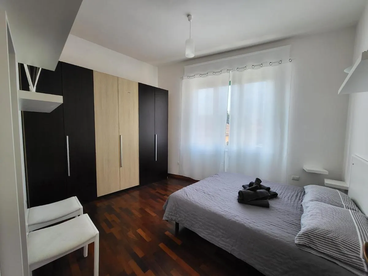 White Home Forli Centro 0*,