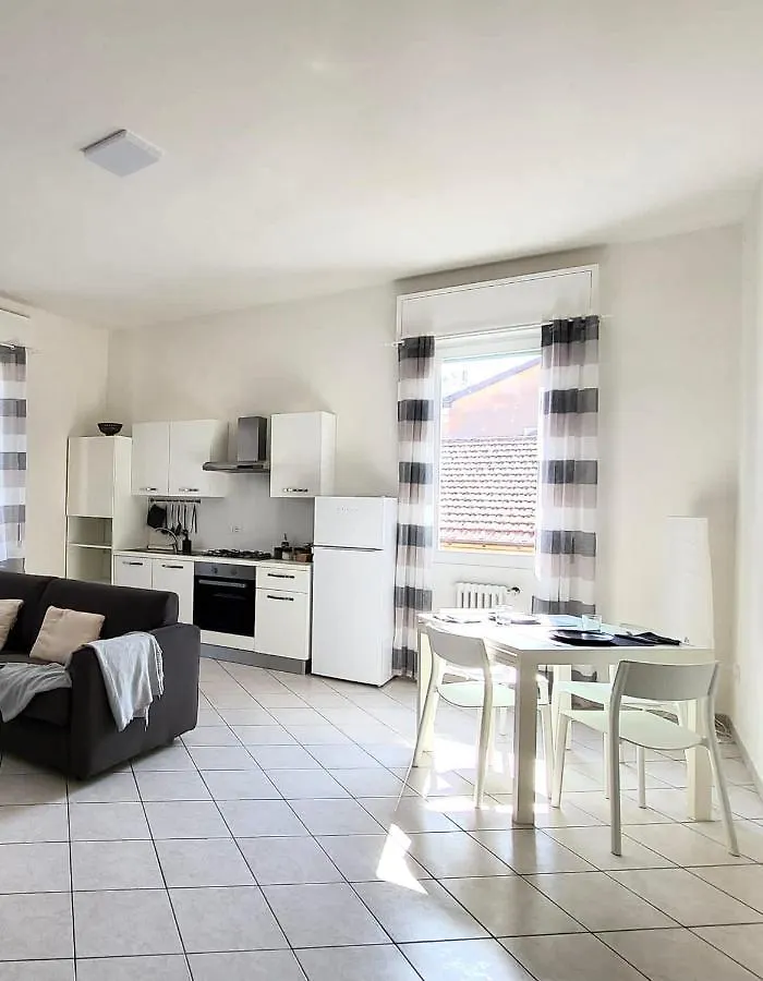 White Home Forli Centro 0*,